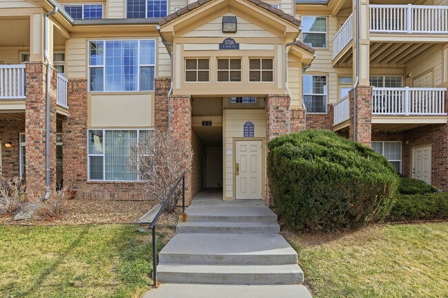 Building Photo - $1,840.95, 2-bed, 2-bath condo in a gated community with a washer/dryer. Unit #303