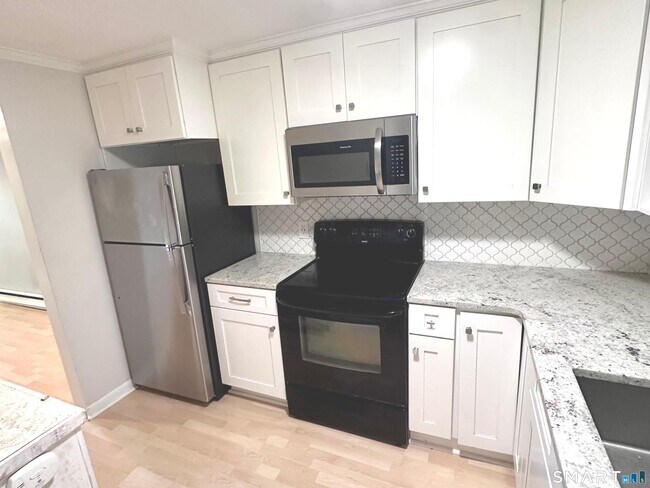 Photo - 183 Loomis Dr Unit 119