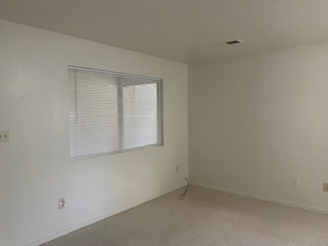 1736 Inyo St Unit B