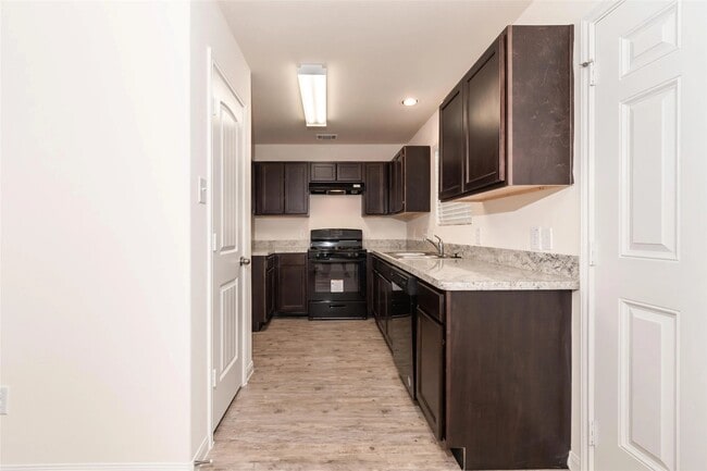 Photo - 12727 Veterans Ranch Rd