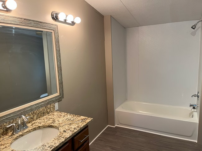 Photo - 7036 Mountain Ridge SE