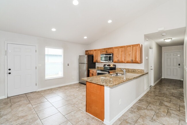 Photo - 1336 25th Ave SW