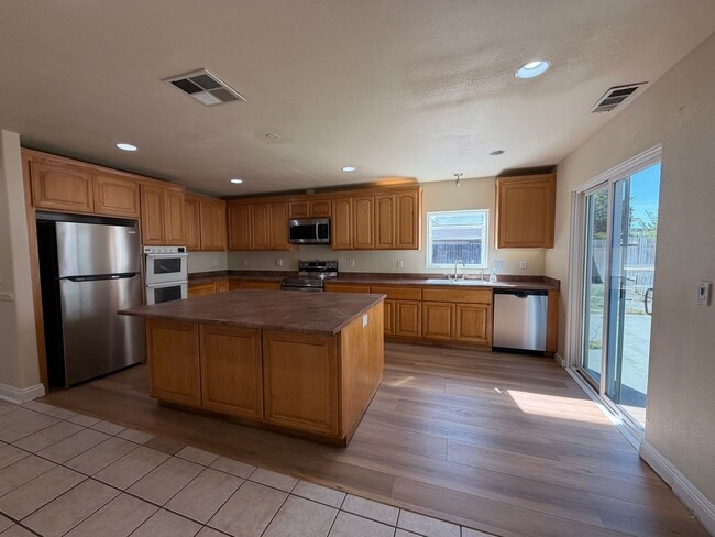 Photo - 7860 Summerplace Dr