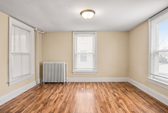 Photo - 126 N Franklin St
