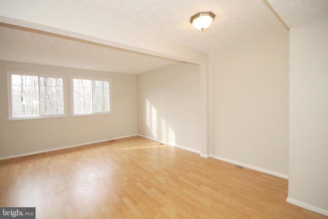 Photo - 8032 Grandview Ct