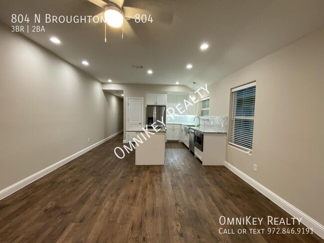 Photo - 804 N Broughton St Unidad 804