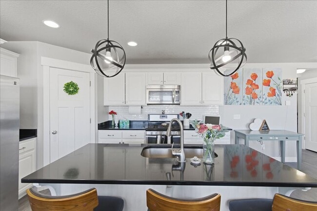 Photo - 4 Bedroom Herriman Home