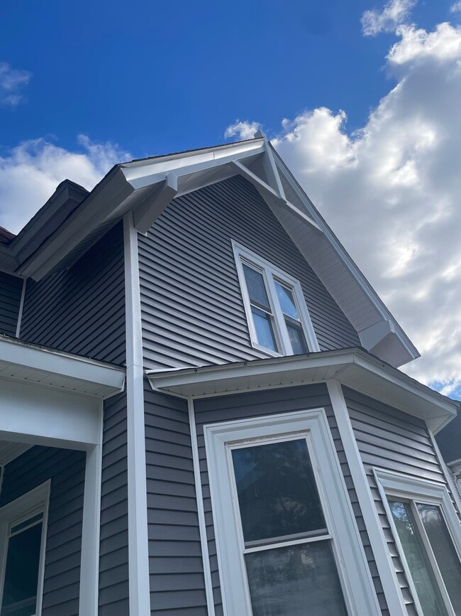 Building Photo - 146 Mulberry St Unit 1st Floor