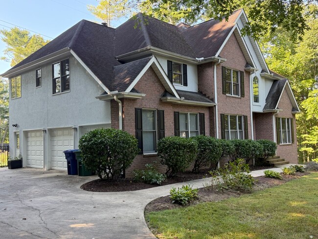 10 Dunnwoody Ct
