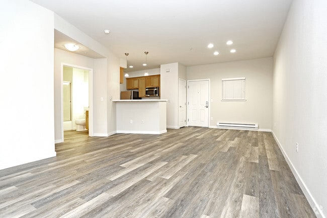 1HAB, 1BA - 756 ft² - Buckingham Place Apartments