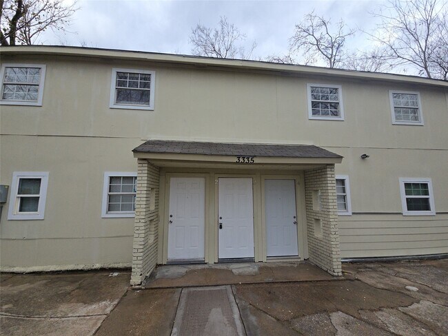 Photo - 3335 Tuam St Unit 1