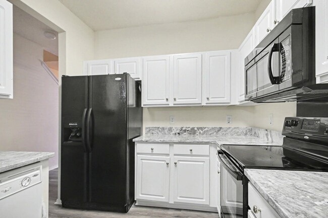 Photo - 113 Olde Towne Way