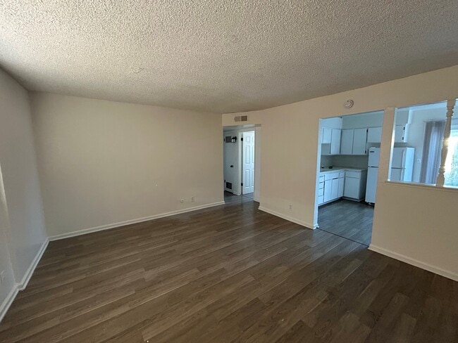 Photo - 1215-1237 Minnewawa Ave