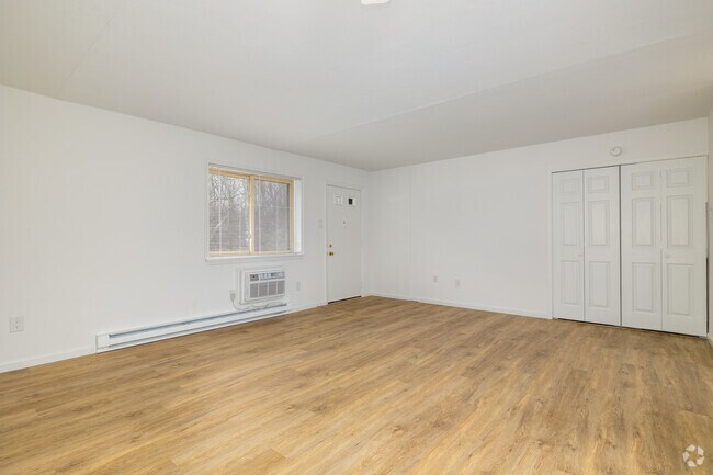 2BR, 1BA - 1,376SF - Living Room