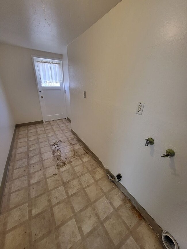 Photo - 4993 August Dr