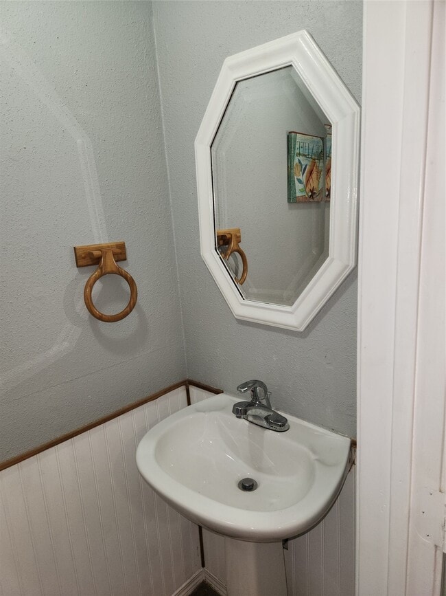 Photo - 4732 Orange St