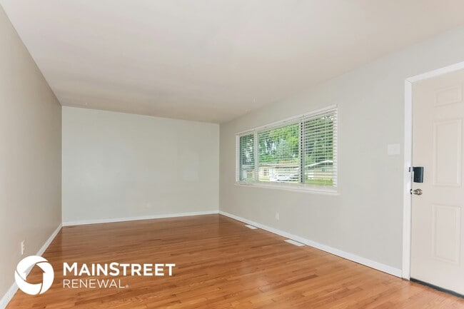 Photo - 330 Moule Dr