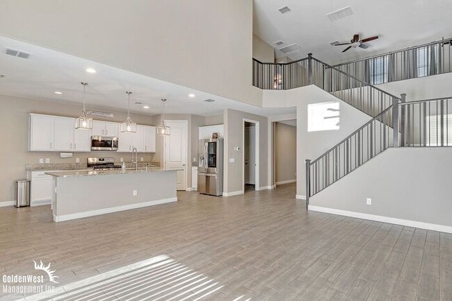 Photo - Beautiful 4Bdm 2Ba Two-Story Home with Poo...