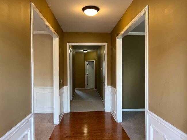 Photo - Beautiful 3 bedroom home located in Huntington Grove!!