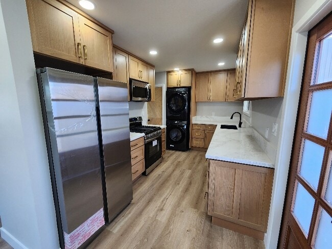 Photo - 333 E 61st St