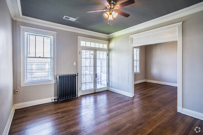 Interior Photo - Broadmoor Apartments