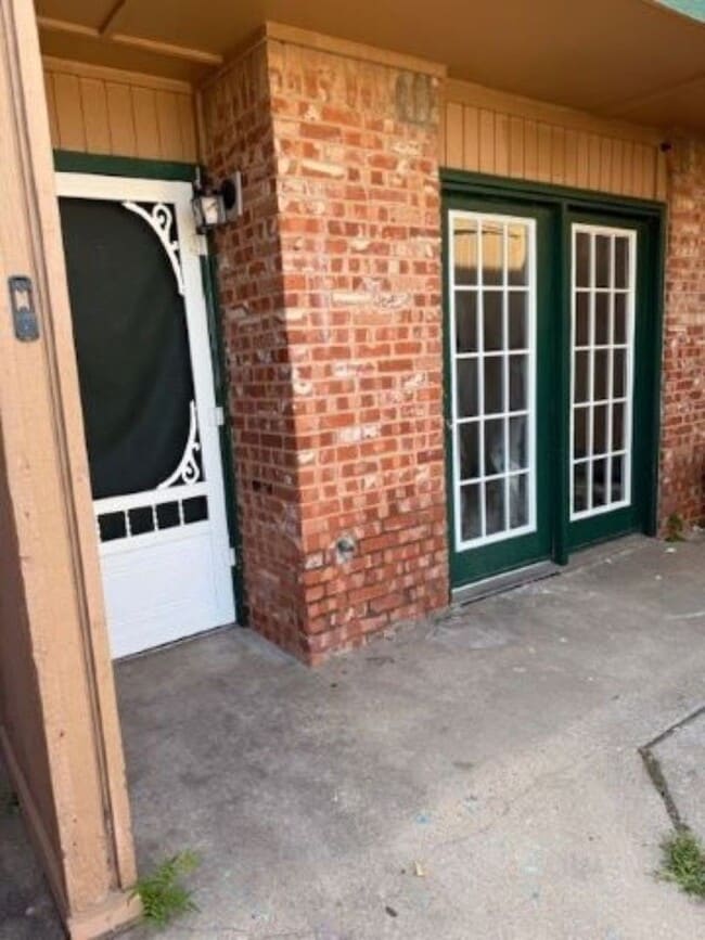 Photo - 6929 SW Hampshire- AVAILABLE NOW!