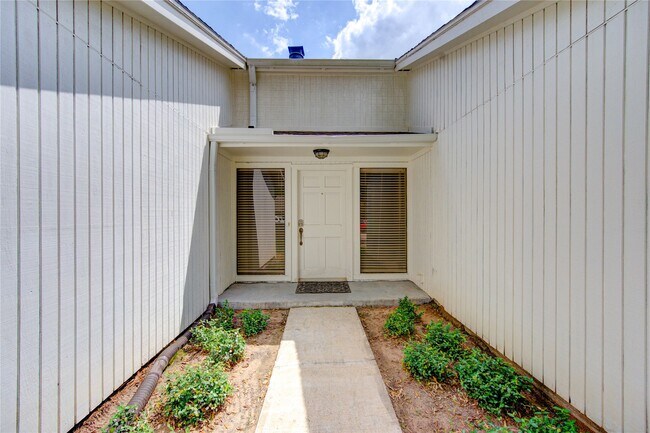 Photo - 3046 Wagon Trail Dr