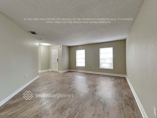 Photo - 2046 Ryan Way