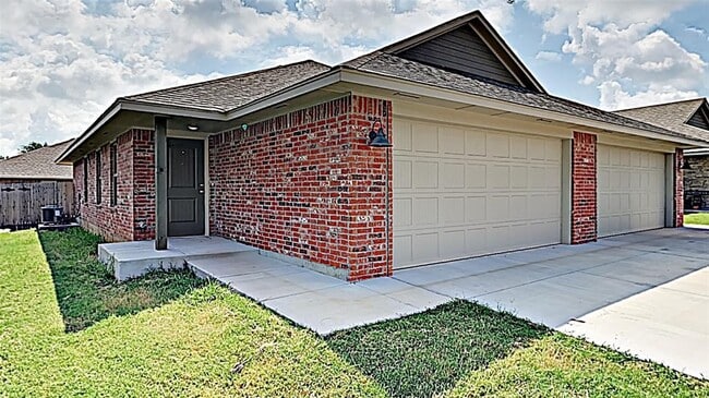 Building Photo - 4318 Stonehaven Dr Rental