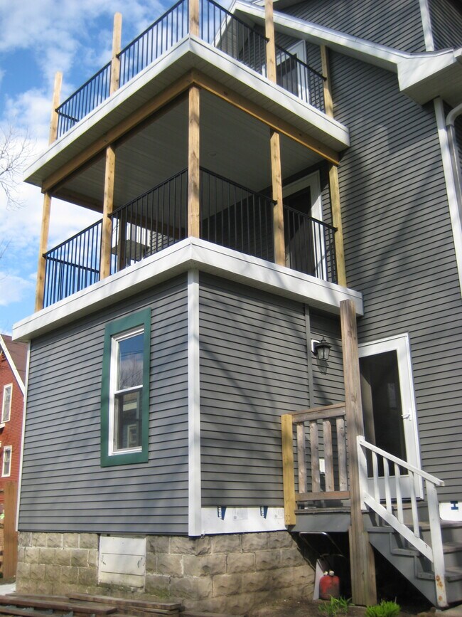 Photo - 2134 Winnebago St