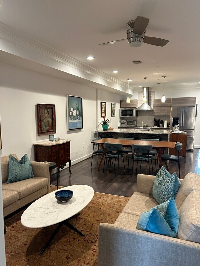 Photo - 1424 Buchanan St NW Unit 2