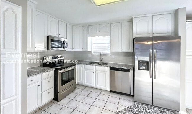 Photo - 7936 N Forest Ave