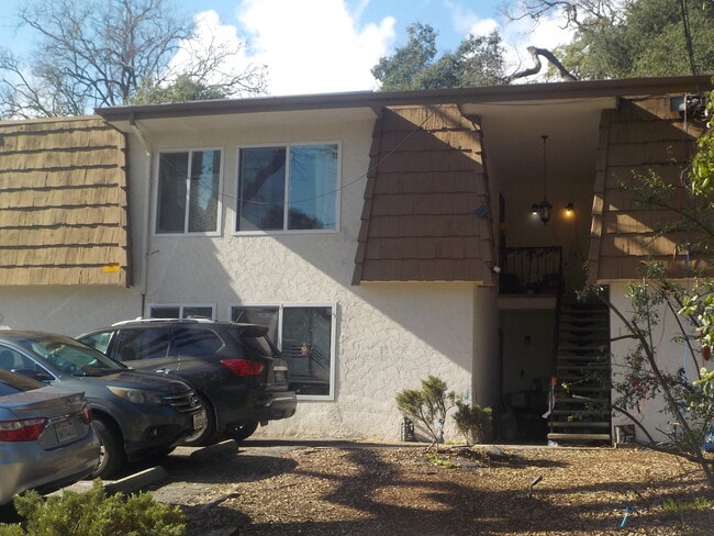 Building Photo - 5566 Tunitas Ave Unit 4 Rental