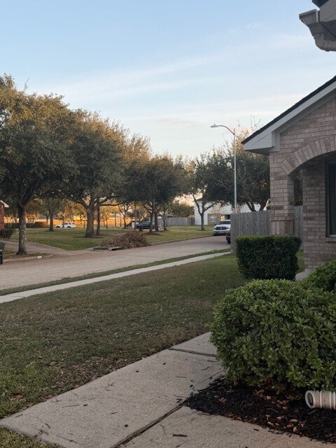 Photo - 8626 Valley Crest Ln