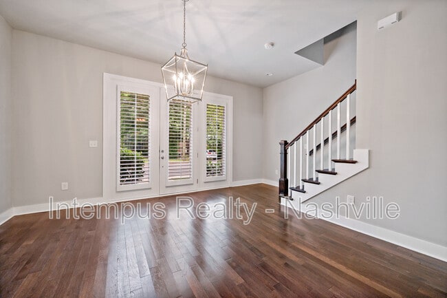 Photo - 416 Douglas Ave