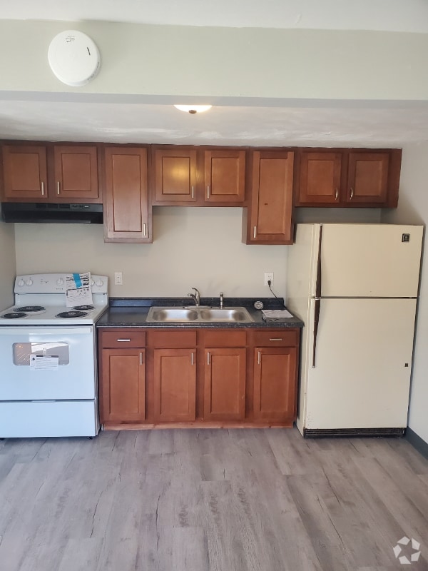 Building Photo - 1522 42nd St NW Unit 3 Rental