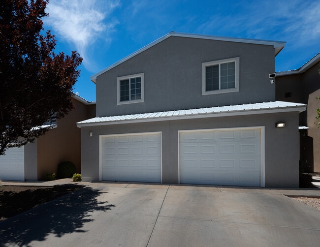 Zia Townhomes Townhomes for Rent Albuquerque, NM