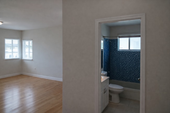 Photo - BGG 8415 Unit 3