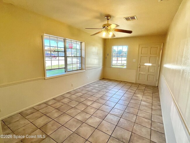 Photo - 316 E Strawbridge Ave