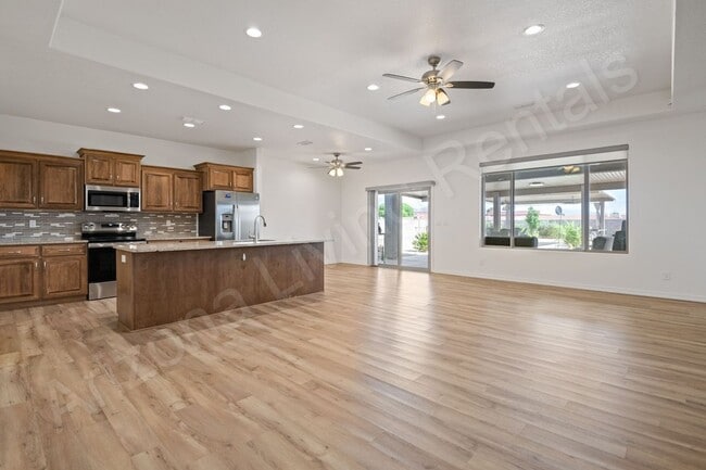 Photo - INVITING BACKYARD OASIS