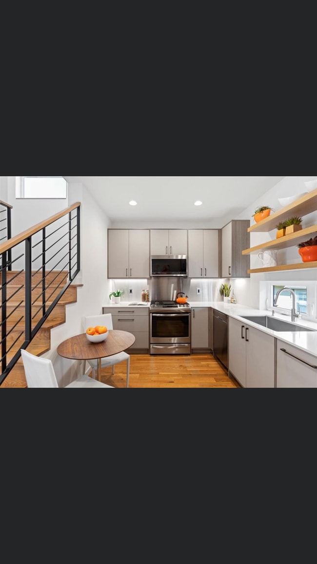 Photo - 3306 W Government Way