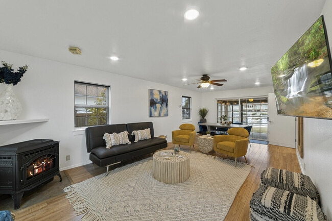 Photo - 4132 Matia Dr