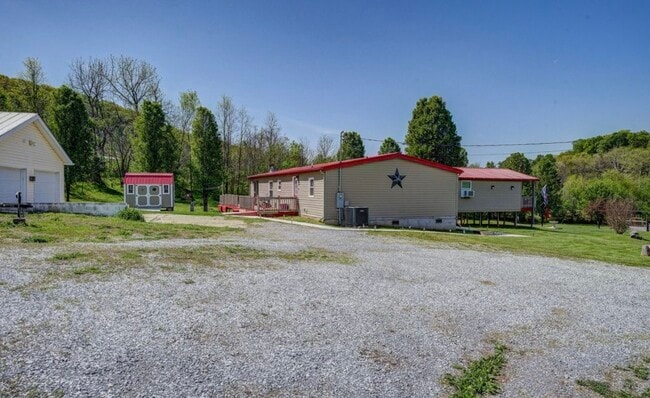 Photo - 35 Doak Hensley Rd