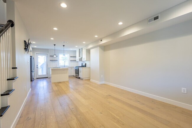 Photo - Beautiful 3 BR/3 BA Townhome in Brentwood!