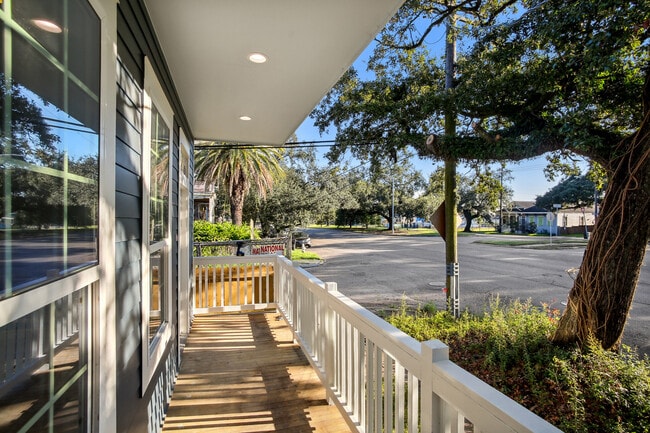 57067-DSC08531 - 1938 Elysian Fields Ave