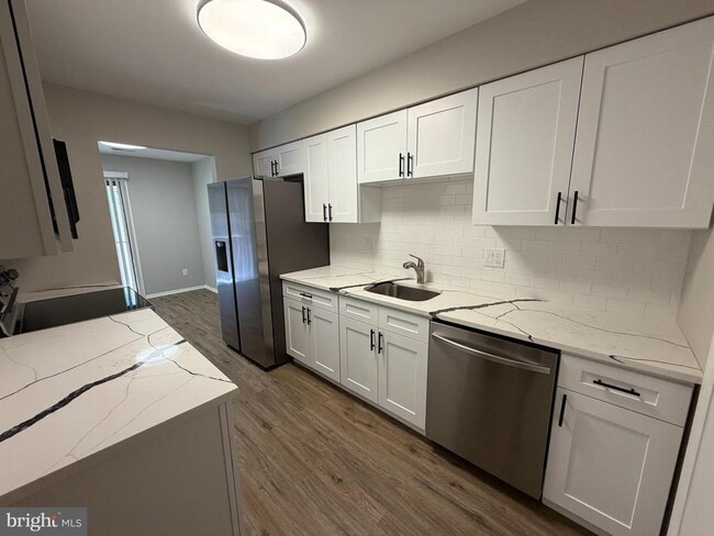 Photo - 402B Cypress Point Cir