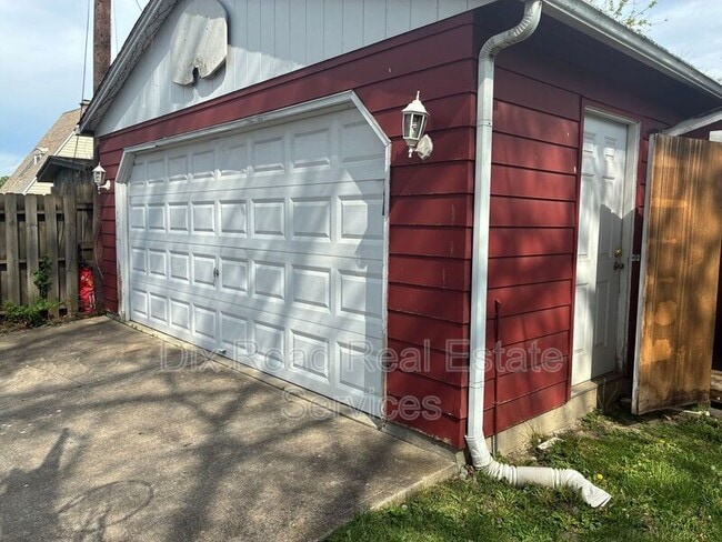 Photo - 504 Highland St