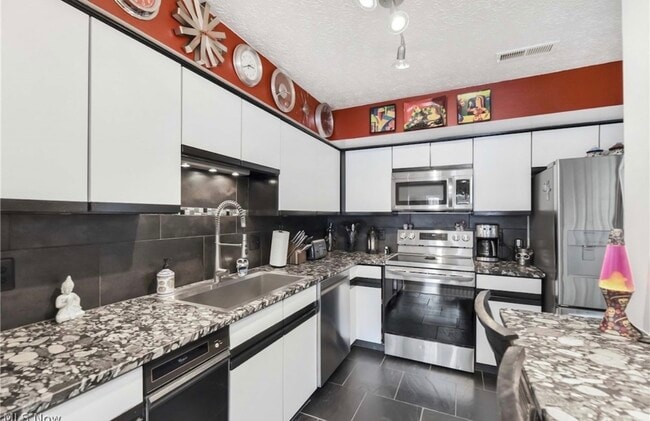 1316 Cedarwood Dr
