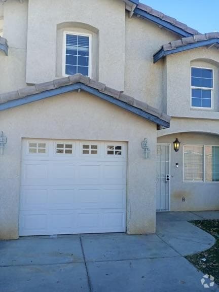 Building Photo - 9213 Redwood Blvd Rental