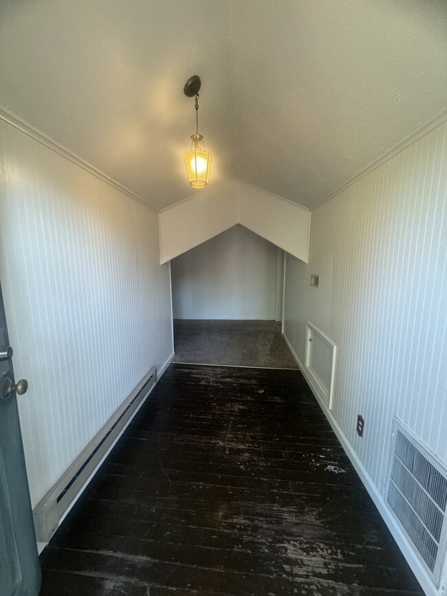 Photo - 317 N Indiana Ave